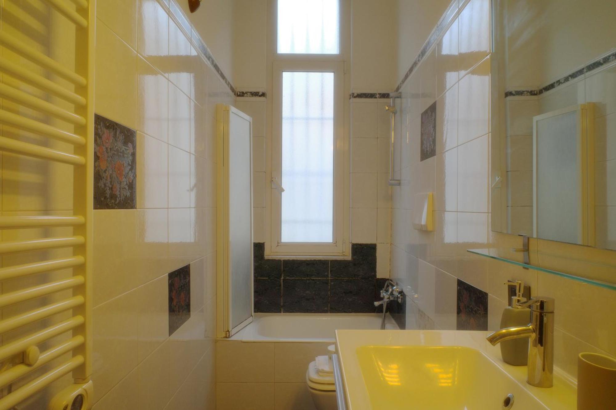 Bwr - Two-room Near The Station, Venini * Milan