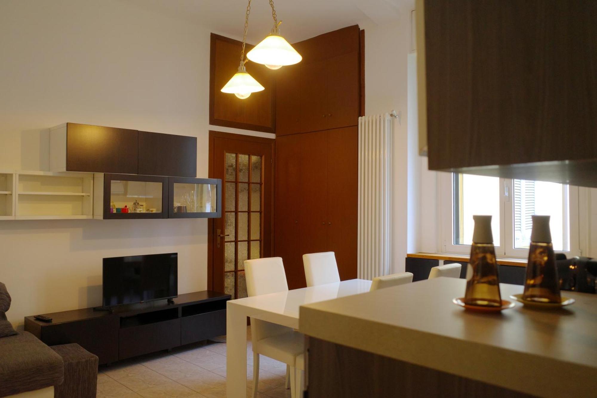 Apartment Bwr - Two-room Near The Station, Venini