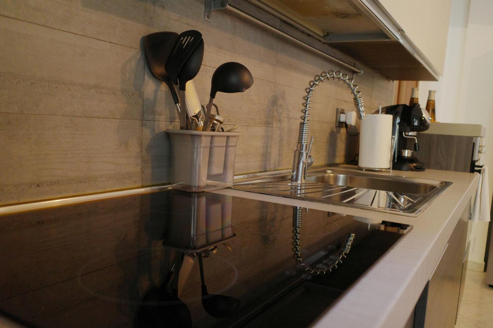 Apartment Bwr - Two-room Near The Station, Venini